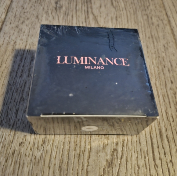 Setting Powder - Picture 1 of 2